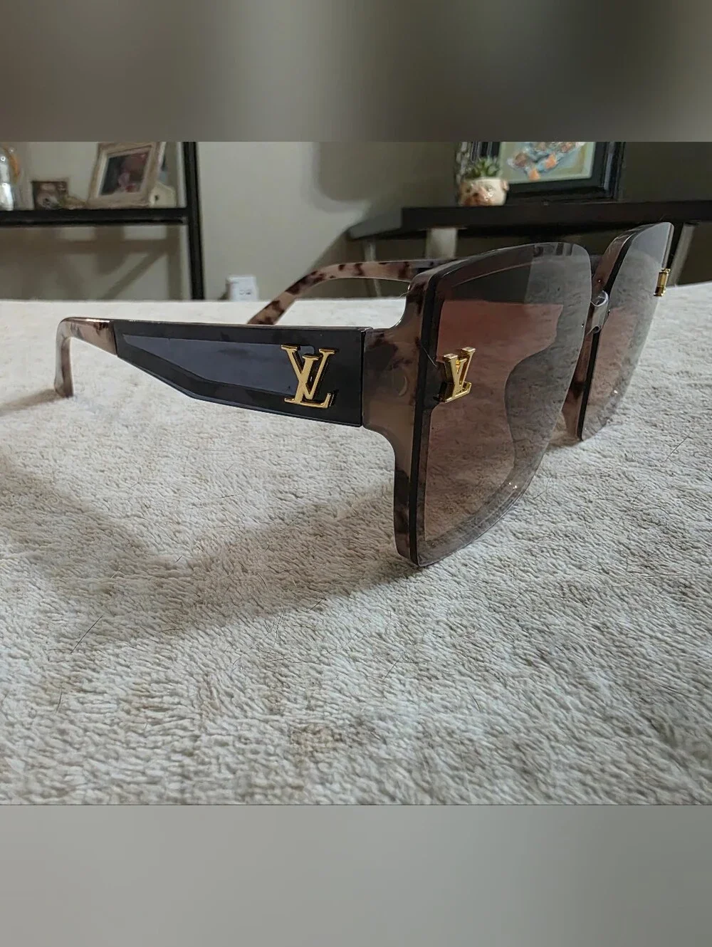 Fashion Brown Gradient Oversized Square Sunglasses